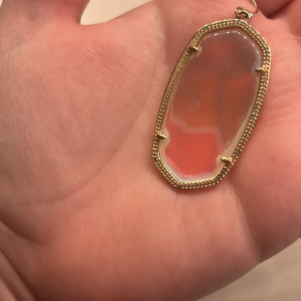 Kendra Scott Danielle earrings iridescent with gold trim - Picture 10 of 12